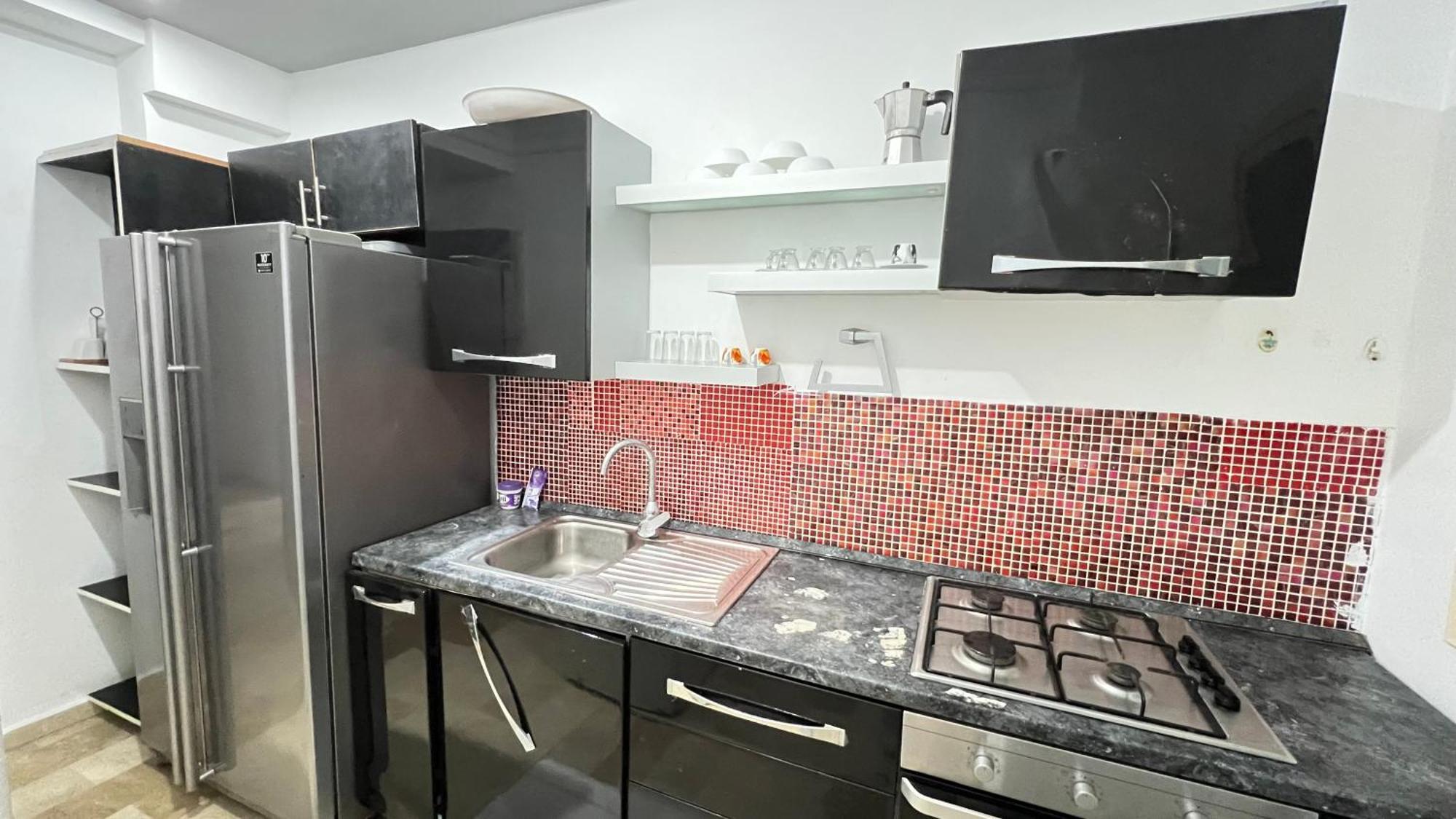Seven Apartment *
